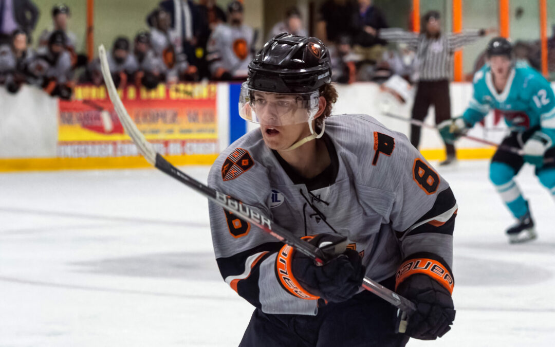 Warriors Win Game 1, Beat Wranglers 5-2
